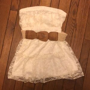 Strapless lace top with belt (M)